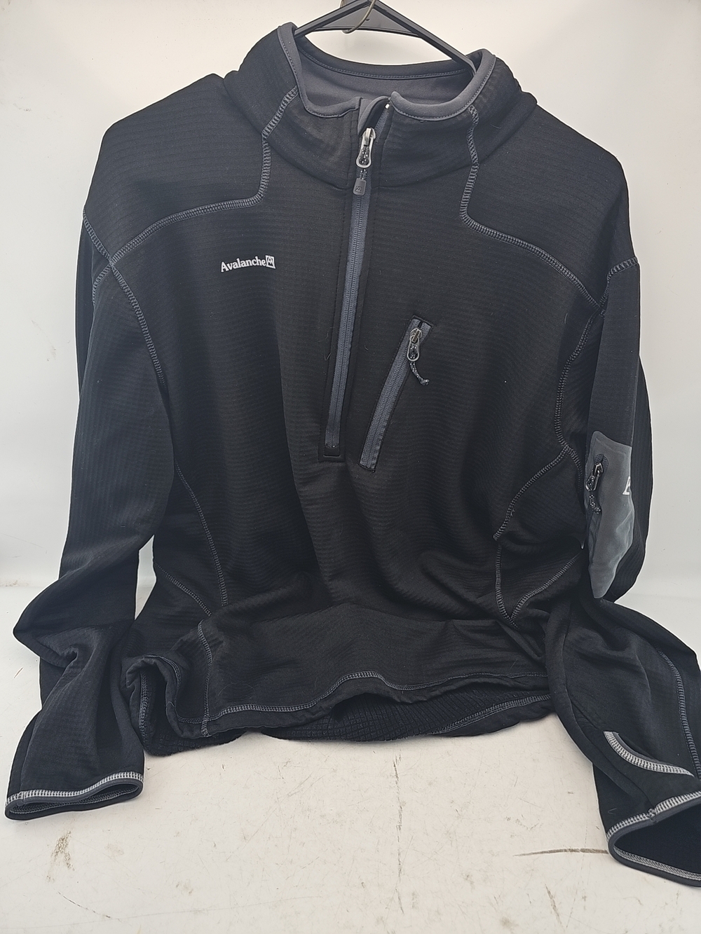 Avalanche Men's Black 1/4 Zip Pullover